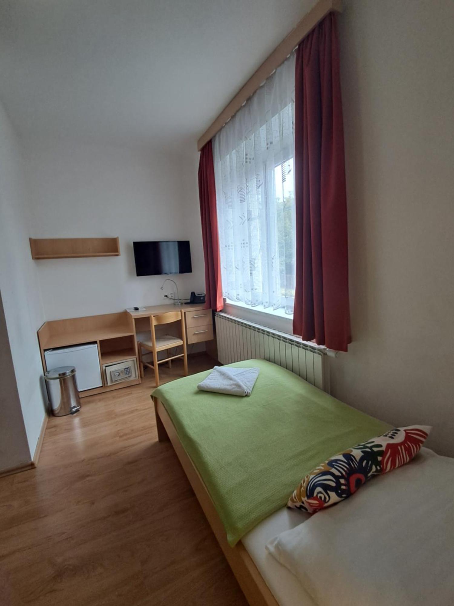 Hotel Garni Rambousek Prague Exterior photo
